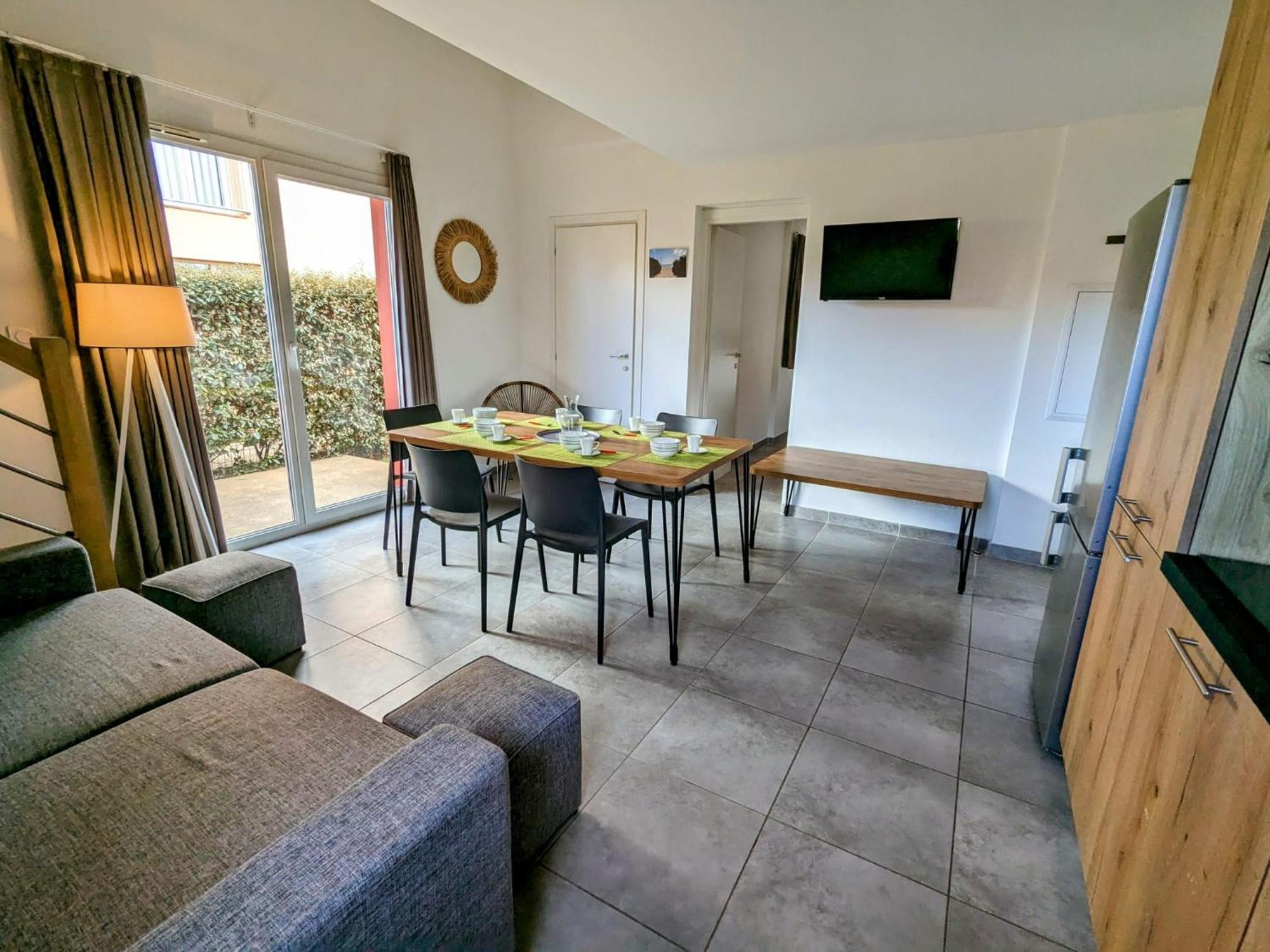 Residence Hoteliere Les Hameaux De Saint Cyprien Appartement 2 Chambres Lecci Exterior photo
