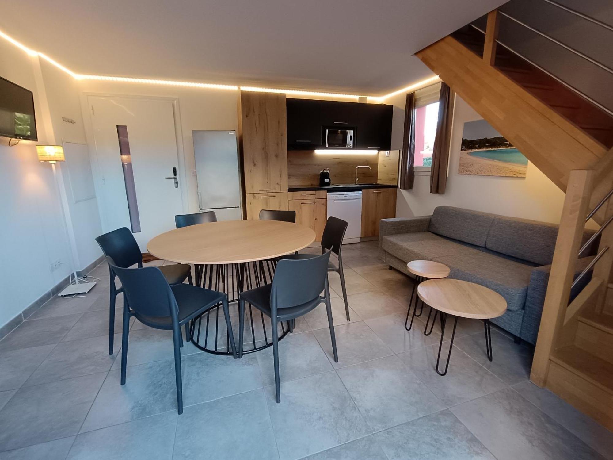 Residence Hoteliere Les Hameaux De Saint Cyprien Appartement 2 Chambres Lecci Exterior photo